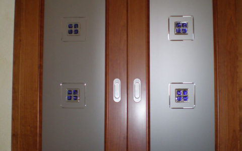 Porta con Vetro Decorato